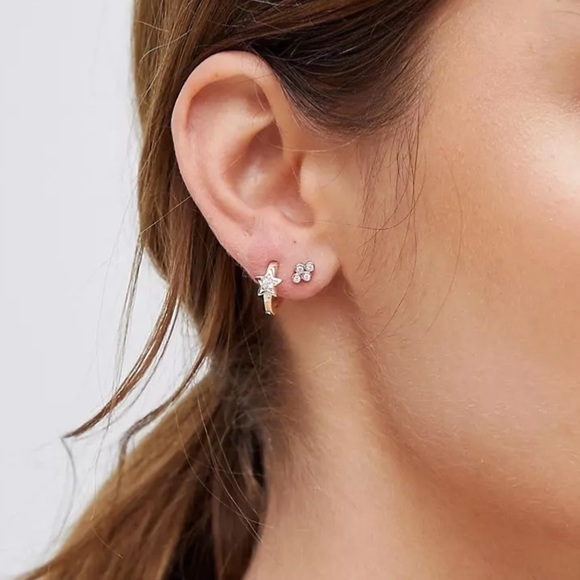 NWT AQUA 18K GOLD OVER STERLING SILVER STAR AND MOON HOOP EARRING WITH CZ STONED - Picture 4 of 8